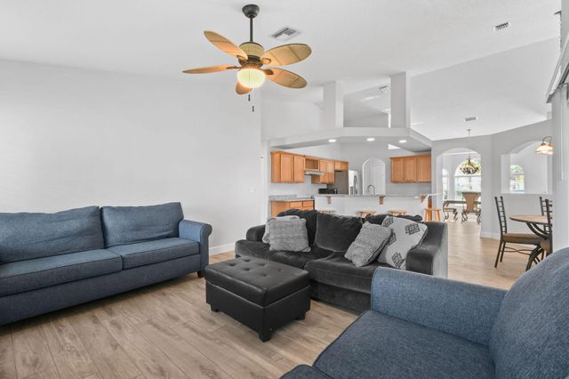 971 SW Mccomb Avenue, Port St Lucie, FL 34953