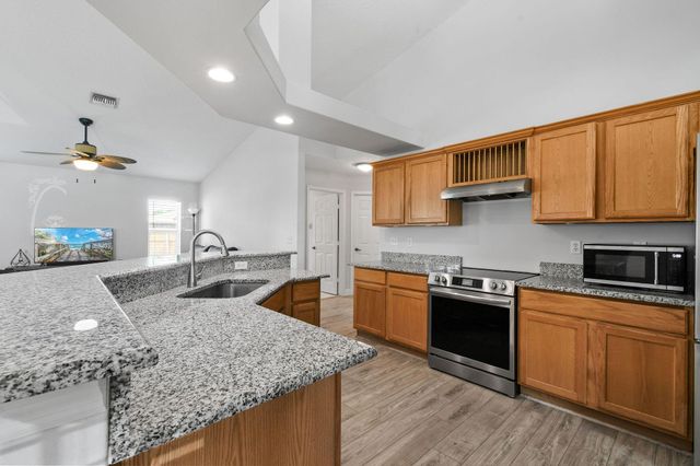 971 SW Mccomb Avenue, Port St Lucie, FL 34953