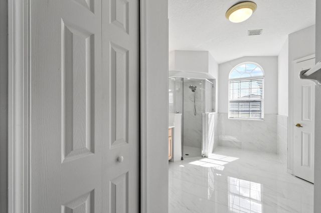 971 SW Mccomb Avenue, Port St Lucie, FL 34953