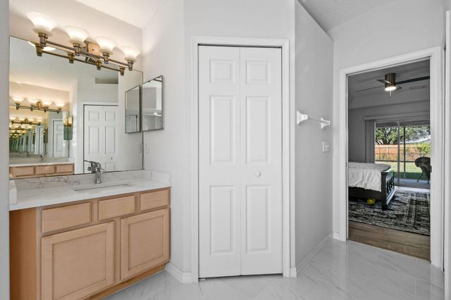 971 SW Mccomb Avenue, Port St Lucie, FL 34953