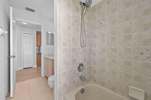 971 SW Mccomb Avenue, Port St Lucie, FL 34953