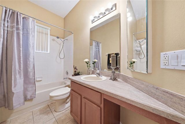 458 WOODFORD DRIVE, Debary, FL 32713