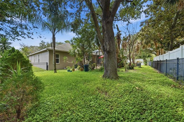 458 WOODFORD DRIVE, Debary, FL 32713