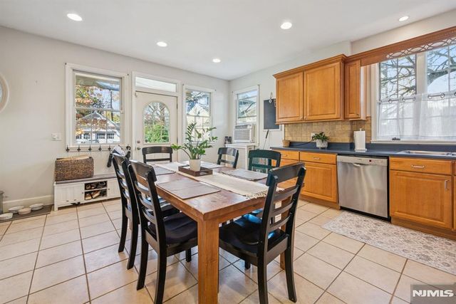 258 Ridgewood Avenue, Glen Ridge, NJ 07028