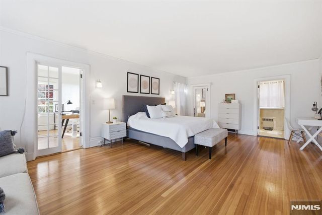 258 Ridgewood Avenue, Glen Ridge, NJ 07028