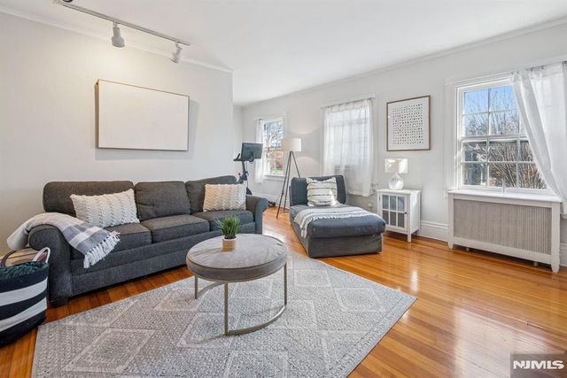 258 Ridgewood Avenue, Glen Ridge, NJ 07028