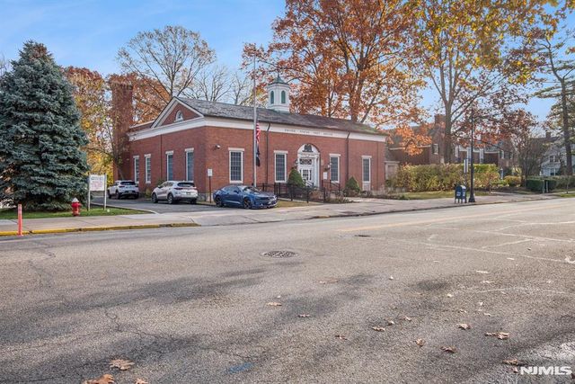 258 Ridgewood Avenue, Glen Ridge, NJ 07028