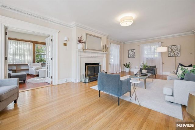 258 Ridgewood Avenue, Glen Ridge, NJ 07028