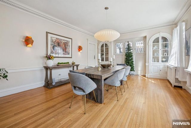 258 Ridgewood Avenue, Glen Ridge, NJ 07028