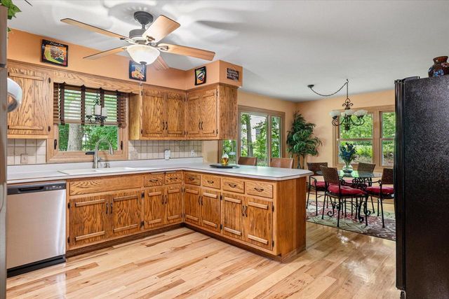 W254N9301 Bittersweet DRIVE, Lisbon, WI 53089