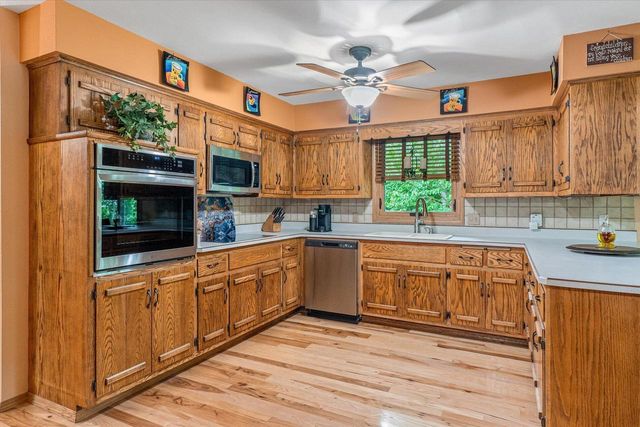 W254N9301 Bittersweet DRIVE, Lisbon, WI 53089