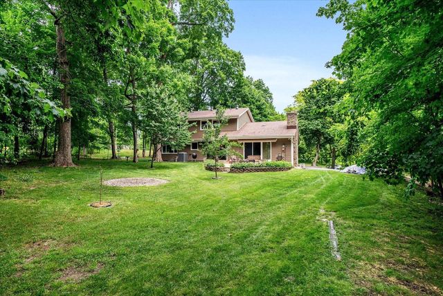 W254N9301 Bittersweet DRIVE, Lisbon, WI 53089