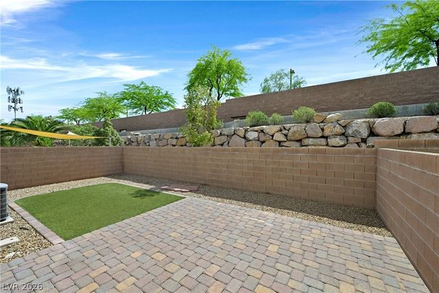 1363 Grass Creek Avenue 2, Henderson, NV 89012