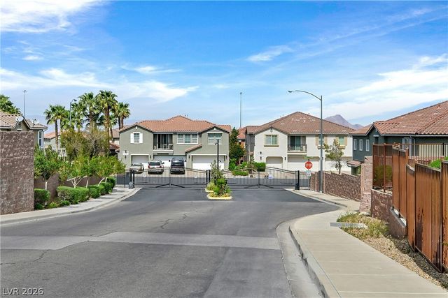 1363 Grass Creek Avenue 2, Henderson, NV 89012