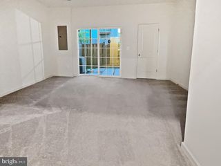 8255 KNIGHT STATION WAY, Manassas, VA 20110