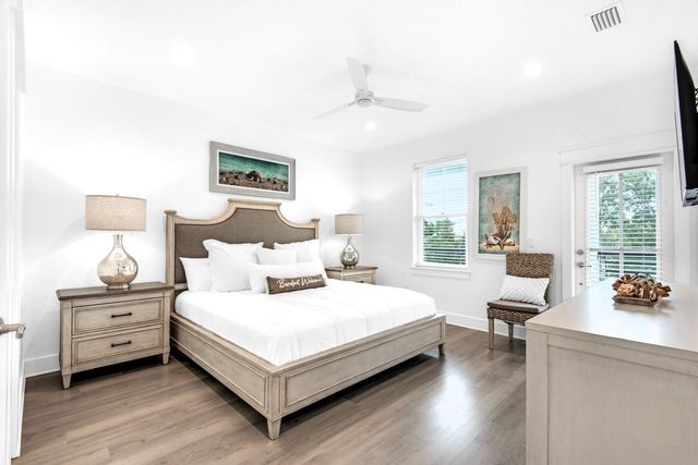 4543 Luke Avenue, Destin, FL 32541