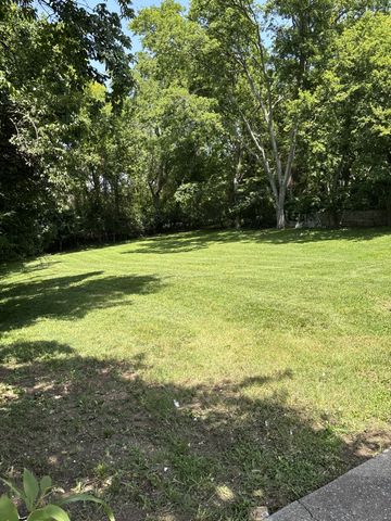 131 Robinhood Cir, Hendersonville, TN 37075