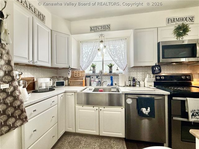 2510 Myers Avenue, Dunbar, WV 25064