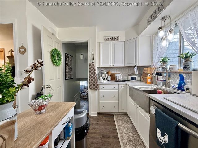 2510 Myers Avenue, Dunbar, WV 25064
