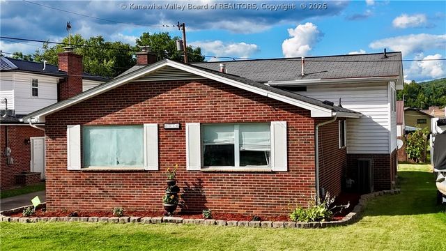 2510 Myers Avenue, Dunbar, WV 25064