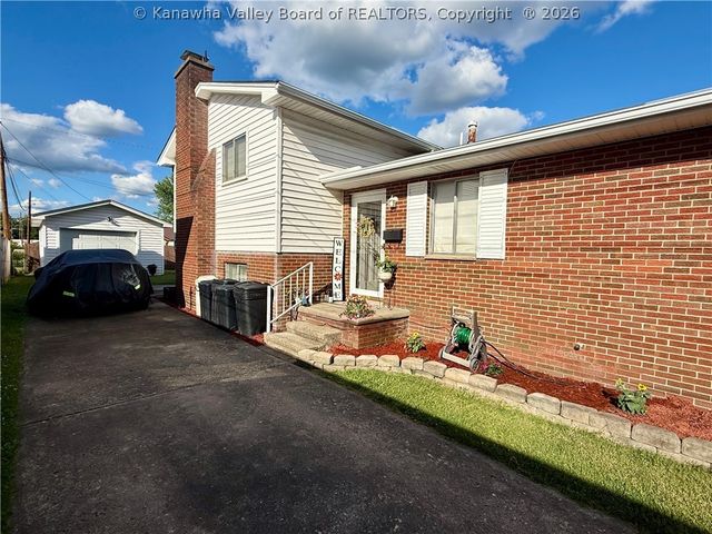 2510 Myers Avenue, Dunbar, WV 25064