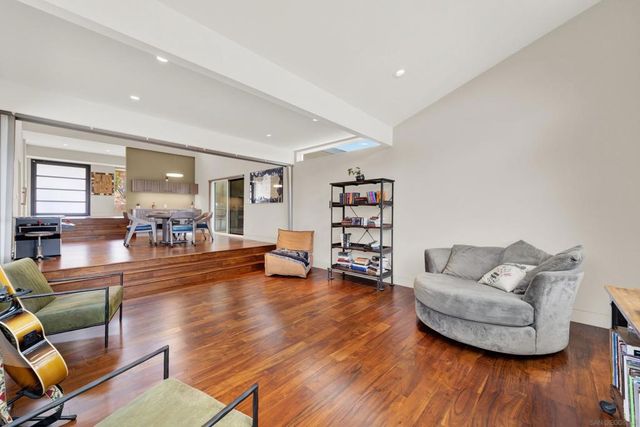 16117 Martincoit Rd, Poway, CA 92064