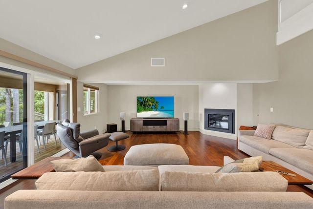 16117 Martincoit Rd, Poway, CA 92064