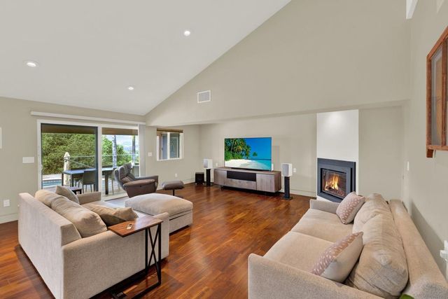 16117 Martincoit Rd, Poway, CA 92064