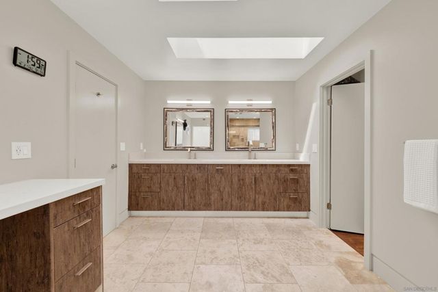 16117 Martincoit Rd, Poway, CA 92064