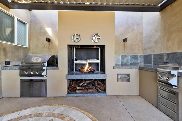 16117 Martincoit Rd, Poway, CA 92064