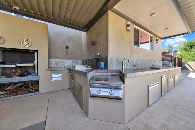 16117 Martincoit Rd, Poway, CA 92064