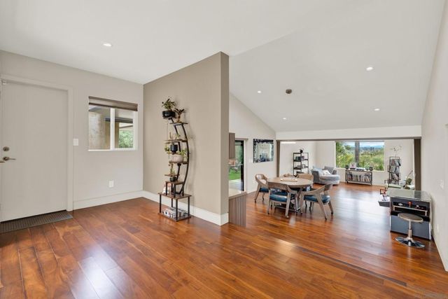 16117 Martincoit Rd, Poway, CA 92064