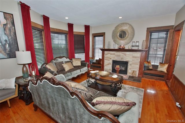 278 S Long Beach Avenue, Freeport, NY 11520