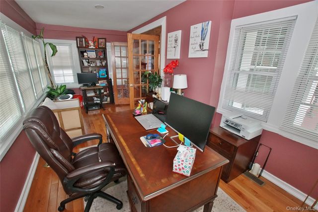 278 S Long Beach Avenue, Freeport, NY 11520