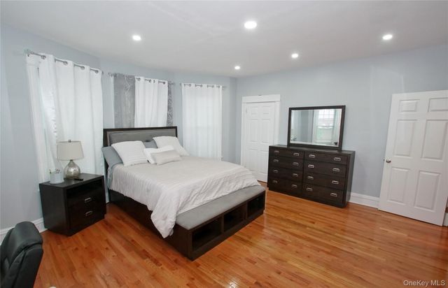 278 S Long Beach Avenue, Freeport, NY 11520