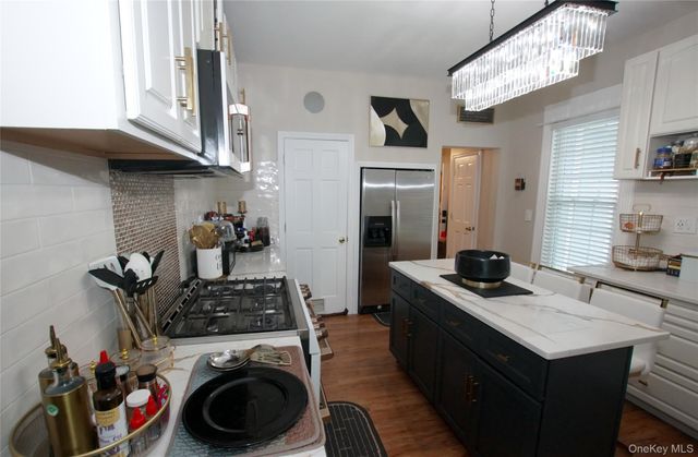 278 S Long Beach Avenue, Freeport, NY 11520