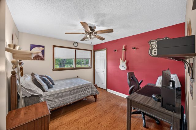 4160 Standing Rock Rd, Jamestown, TN 38556
