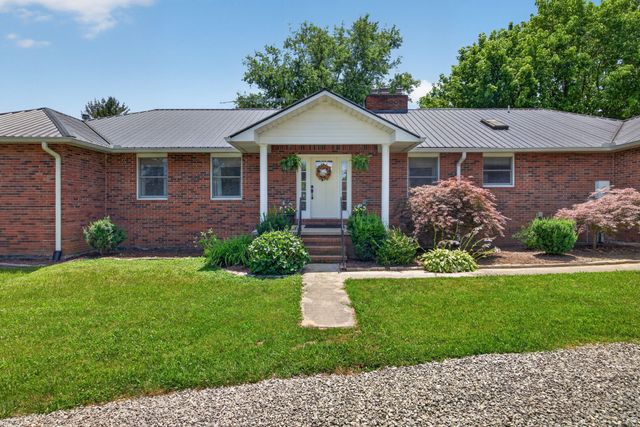 4160 Standing Rock Rd, Jamestown, TN 38556