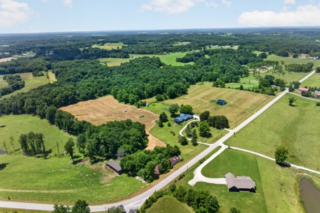 4160 Standing Rock Rd, Jamestown, TN 38556