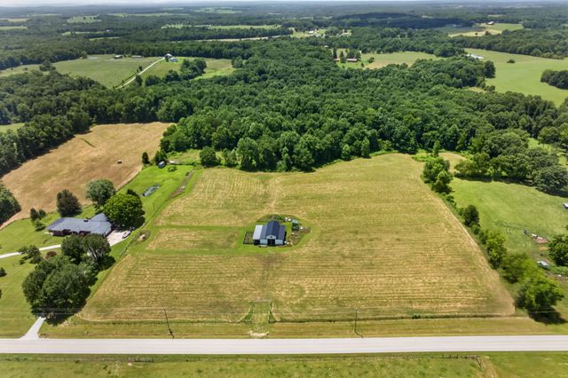 4160 Standing Rock Rd, Jamestown, TN 38556