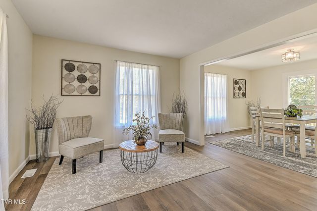 398 Hales Chapel Road, Gray, TN 37615