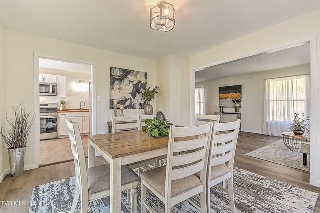 398 Hales Chapel Road, Gray, TN 37615