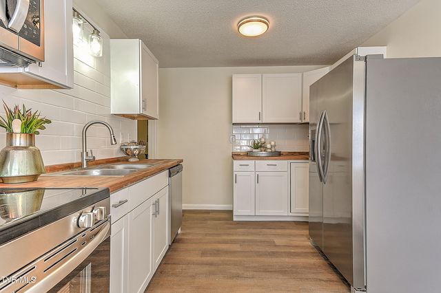 398 Hales Chapel Road, Gray, TN 37615