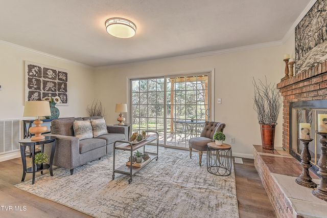 398 Hales Chapel Road, Gray, TN 37615