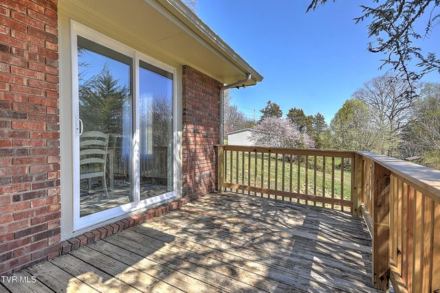 398 Hales Chapel Road, Gray, TN 37615