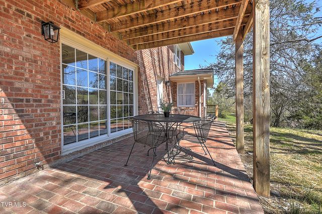 398 Hales Chapel Road, Gray, TN 37615