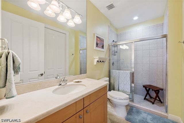 10620 Gulf Shore DR 602, Naples, FL 34108