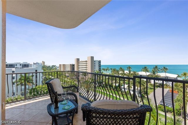 10620 Gulf Shore DR 602, Naples, FL 34108