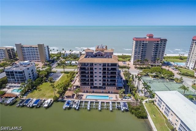 10620 Gulf Shore DR 602, Naples, FL 34108