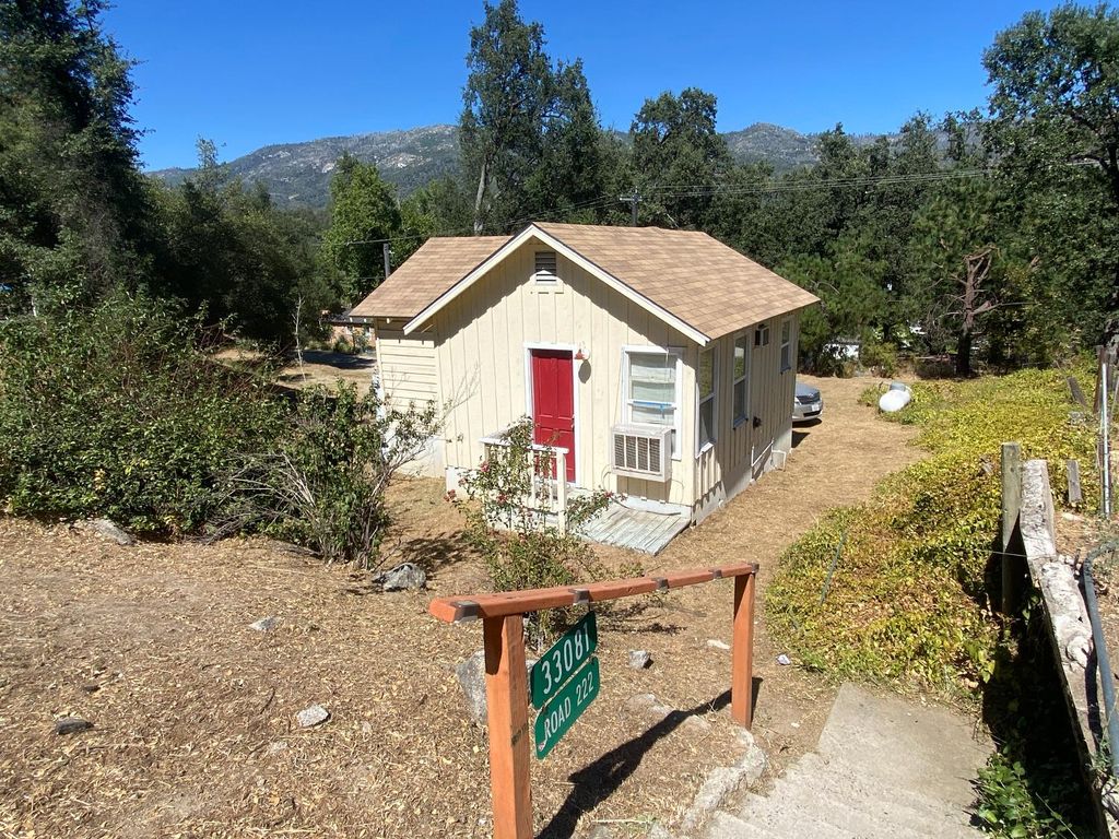 Image 1 of property listing at 33081 Road 222, North Fork, CA 93643